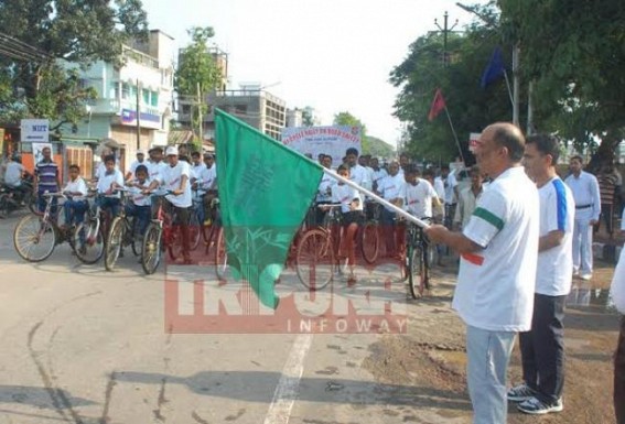 Bi-cycle rally on road safety flagged off by police DGP K Nagraj
